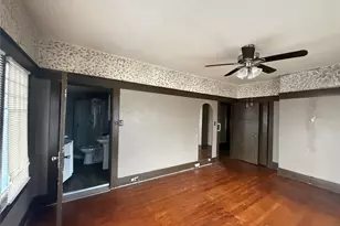 215 W Sears St, Denison, TX 75020 - Photo 16