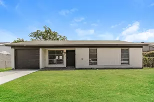 224 Woodgrove St, Mesquite, TX 75181 - Photo 2