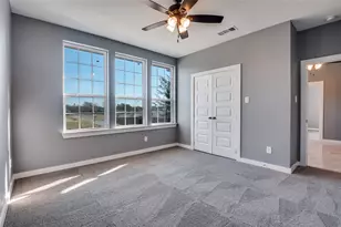 301 S Stewart Ave, Lancaster, TX 75146 - Photo 24