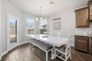 991 E Villas Ct, Lewisville, TX 75067 - Photo 10