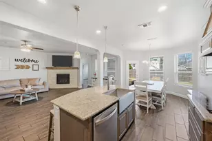 991 E Villas Ct, Lewisville, TX 75067 - Photo 14