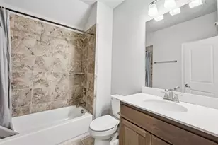 991 E Villas Ct, Lewisville, TX 75067 - Photo 26