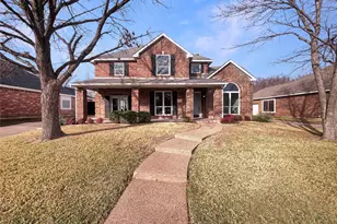 135 Sherwood Dr, Murphy, TX 75094 - Photo 1