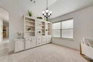 8317 MacGregor Dr, Arlington, TX 76002 - Photo 4