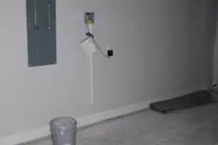 208 W Lake Ave, Sherman, TX 75090 - Photo 16