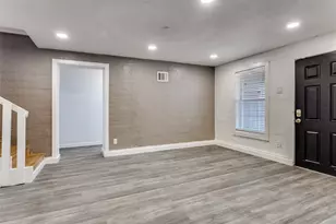 2625 Frazier Ave, Fort Worth, TX 76110 - Photo 4