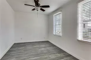 2625 Frazier Ave, Fort Worth, TX 76110 - Photo 12