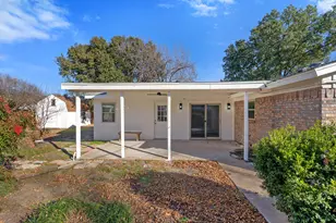 1514 Bogarte Dr, Grand Prairie, TX 75051 - Photo 24