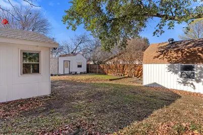 1514 Bogarte Drive, Grand Prairie, TX 75051 - Photo 28