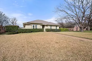 230 Hampton Ave, Corsicana, TX 75110 - Photo 2
