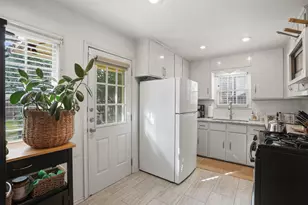 9841 Lakemont Dr, Dallas, TX 75220 - Photo 4