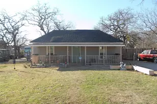 1307 N Elm St, Weatherford, TX 76086 - Photo 1