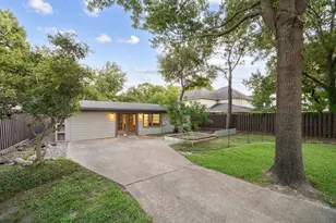 7937 Deer Trail Dr, Dallas, TX 75238 - Photo 32