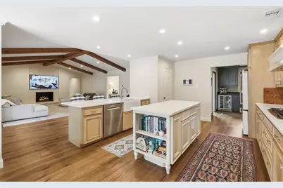 7039 Cliffbrook Drive, Dallas, TX 75254 - Photo 10