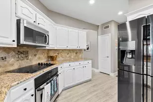 4008 Sherry Ln, Addison, TX 75001 - Photo 10