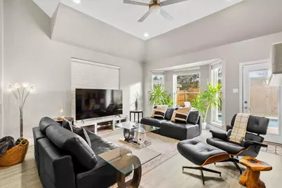 4008 Sherry Lane, Addison, TX 75001 - Photo 2