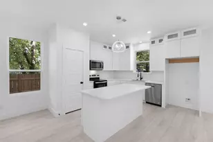 612 Lamar St, Sulphur Springs, TX 75482 - Photo 1