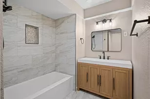 9651 Leaside Dr, Dallas, TX 75238 - Photo 14