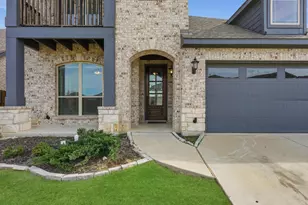 624 Pawprint Holw, Godley, TX 76044 - Photo 4