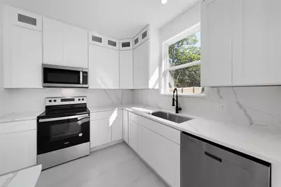 309 W Beckham Street W, Sulphur Springs, TX 75482 - Photo 8