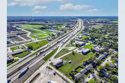 813 E Lamar Street, Royse City, TX 75189 - Photo 2