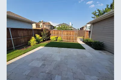 2846 Lotus, Carrollton, TX 75007 - Photo 20