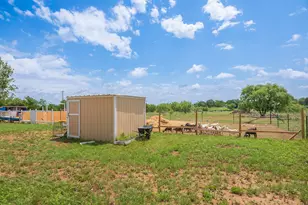 305 S Brown St, Richland Springs, TX 76871 - Photo 32