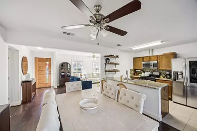 12606 Templeton Trail, Farmers Branch, TX 75234 - Photo 10