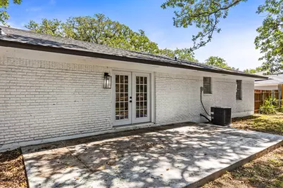 322 S Barbara, Lacy Lakeview, TX 76705 - Photo 14