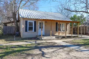 955 N Stephen Ave, Stephenville, TX 76401 - Photo 2