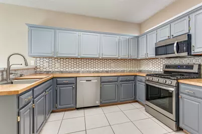 2120 Arbor Creek Drive, Carrollton, TX 75010 - Photo 14