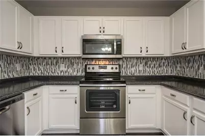 926 Walnut Street, Burleson, TX 76028 - Photo 12
