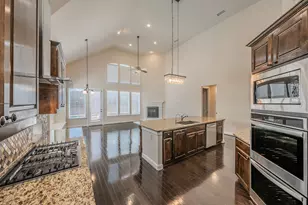 15633 Wild Cherry Ln, Fort Worth, TX 76262 - Photo 8