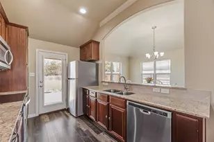 225 Holly Ct, Aubrey, TX 76227 - Photo 18