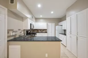 2221 Meadowstone Dr, Carrollton, TX 75006 - Photo 18