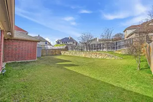 835 Evergreen Ln, Burleson, TX 76028 - Photo 32