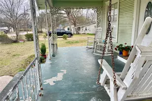 1023 N Spring St, Grand Saline, TX 75140 - Photo 34