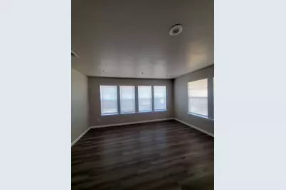 501 Poindexter Avenue, Cleburne, TX 76033 - Photo 14