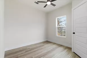 933 E Ramsey Ave, Fort Worth, TX 76104 - Photo 14