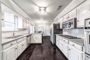 430 Brookfield Dr, Garland, TX 75040 - Photo 14