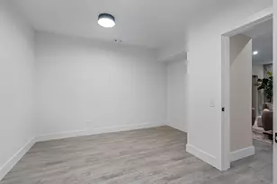 9007 Leaside Dr, Dallas, TX 75238 - Photo 36