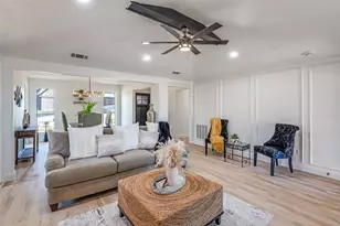 3219 Luallen Dr, Carrollton, TX 75007 - Photo 4