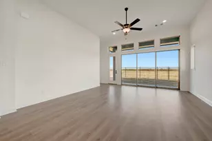 5048 Sandbrock Pkwy, Aubrey, TX 76227 - Photo 12