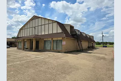 123 Executive Way, DeSoto, TX 75115 - Photo 2