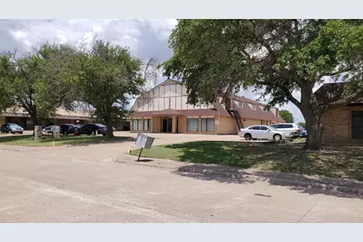 123 Executive Way, DeSoto, TX 75115 - Photo 1