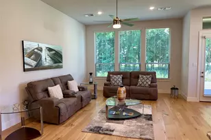 1835 Bell Ct, Van Alstyne, TX 75495 - Photo 2