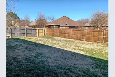 705 Crownpoint Lane, Arlington, TX 76002 - Photo 12