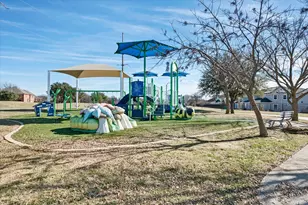 1817 Meadow Ridge Dr, Flower Mound, TX 75028 - Photo 38