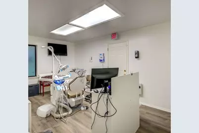 737 Irby Lane #1, Irving, TX 75061 - Photo 20