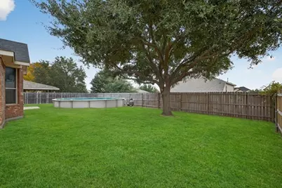 1420 Meadowlakes Drive, Azle, TX 76020 - Photo 18